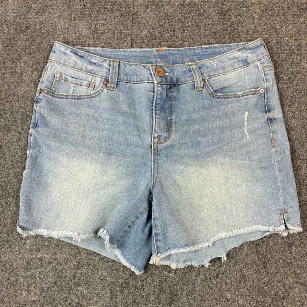 Seven7 Womens Size 8 W34 Light Wash Distressed Raw Hem Denim Shorts